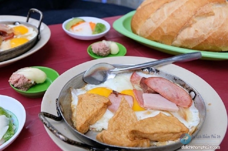 Bánh mỳ Chảo Hòa Mã
