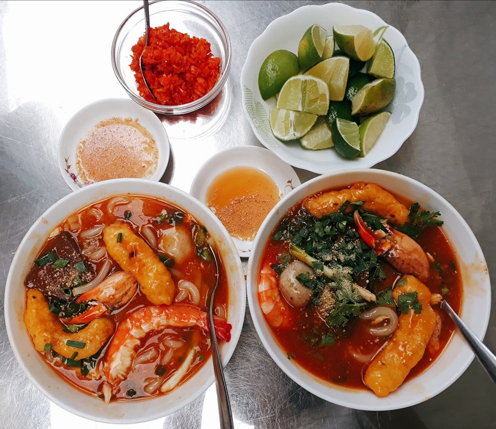 Bánh Canh – Món Ẳn Sáng Ngon Ở Sài Gòn