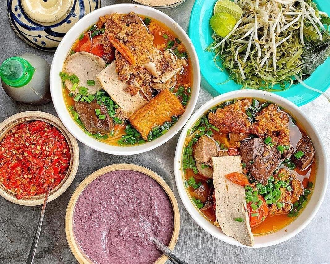 Quán ăn đêm Sài Gòn luôn nhộn nhịp khách