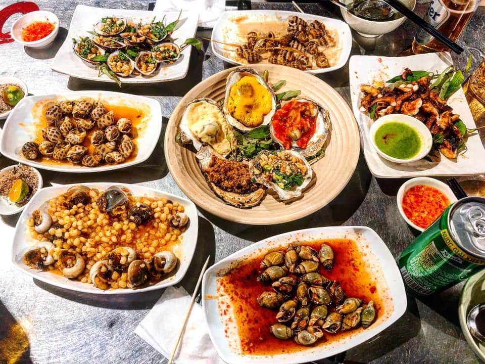 Ghé ốc Nhớ Sài Gòn ăn hải sản ngon nức tiếng - HaloTravel