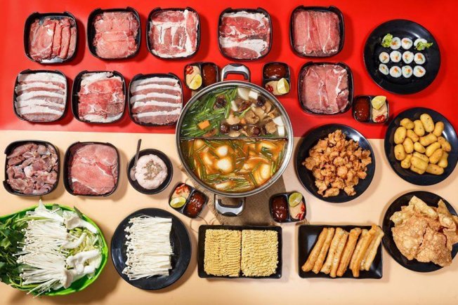 Buffet lẩu hải sản menu 159k tại Nighteen Rooftop Hotpot