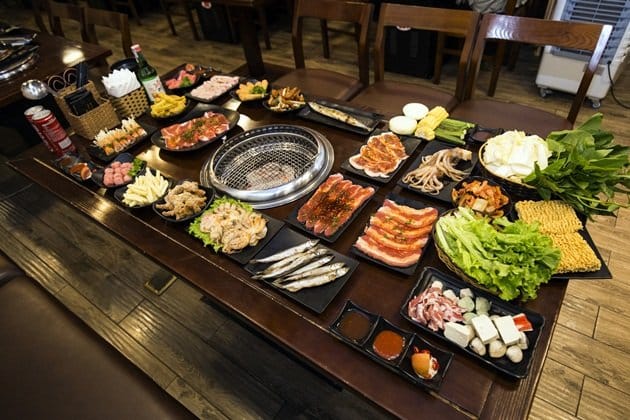 Buffet nướng thơm ngon tại A1 Restaurant - Korean BBQ & Hotpot