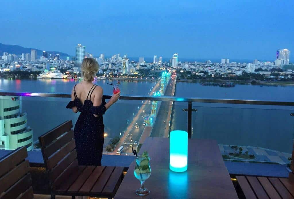 Top View Bar Da Nang - Điểm nhìn ngắm toàn thành phố từ trên cao