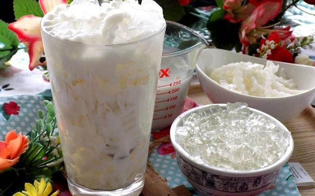 Chè dừa Tuyết Mai