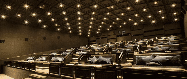 Phòng chiếu phim giường nằm tại CGV Hoàng Văn Thụ