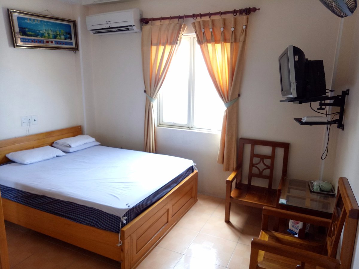 KHÁCH SẠN TÀI HOA 