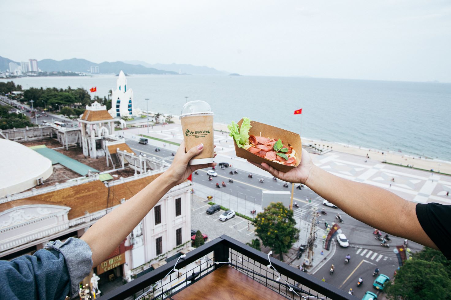 Chốn Bình Yên Coffee Nha Trang: Quán Cà Phê Với Không Gian Xanh Và Yên Bình